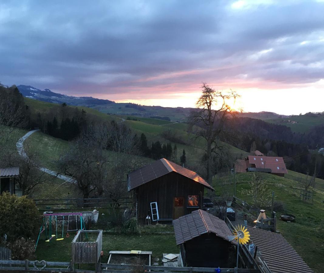 3,5 Zimmerferienwohnung Schwalbenaescht Rueeggisberg Rüeggisberg Exterior foto